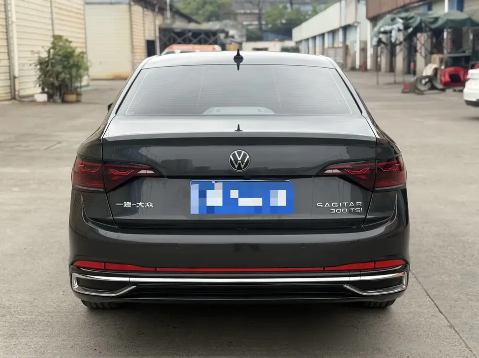 Volkswagen Sagitar 2023 Sagitar 300TSI DSG Beyond Edition 2023 — миниатюра 2