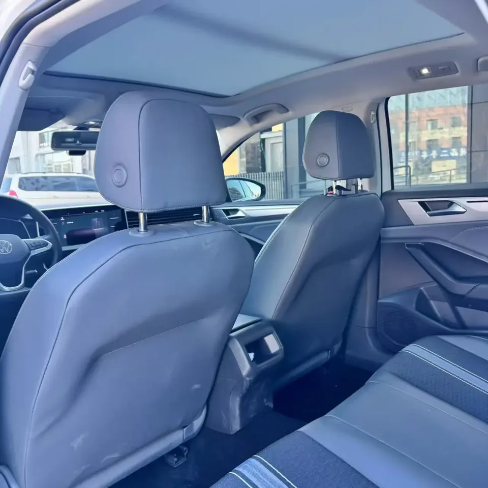 Volkswagen Sagitar Sagitar 200TSI DSG Flying Edition 2024 — миниатюра 3