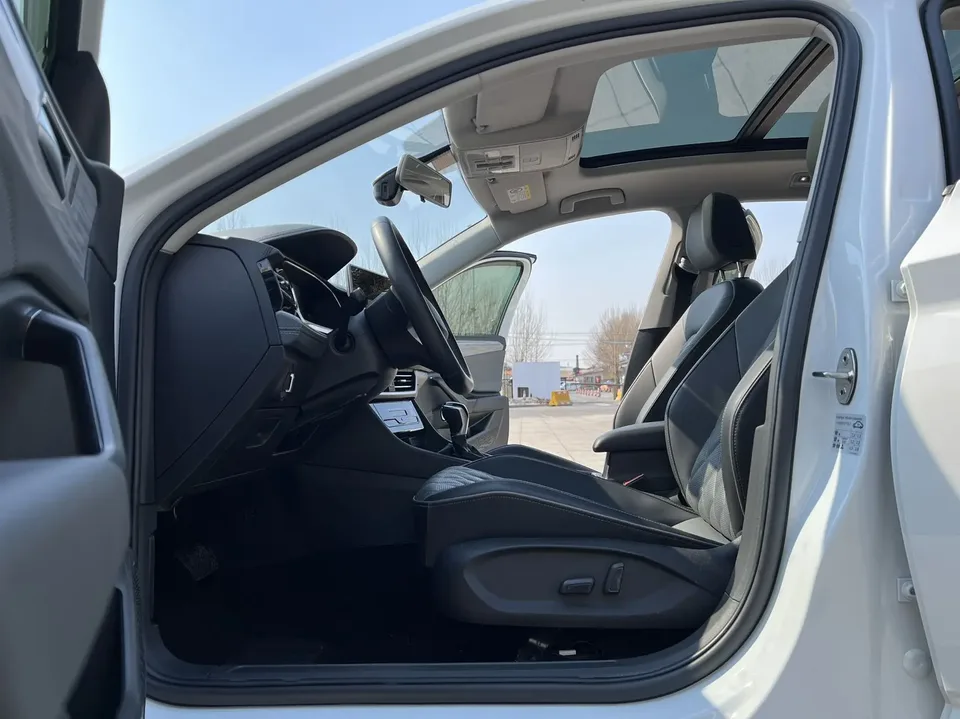 Volkswagen Sagitar 2023 Sagitar 280TSI DSG Beyond Edition Lite 2022 — миниатюра 5