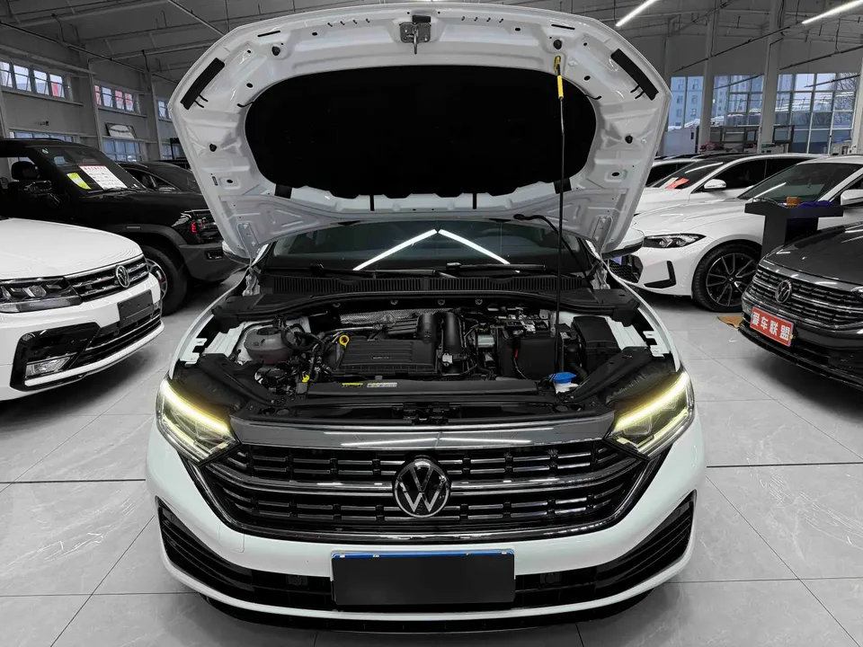 Volkswagen Sagitar 2023 Sagitar 280TSI DSG Beyond Edition Plus 2022 — миниатюра 3