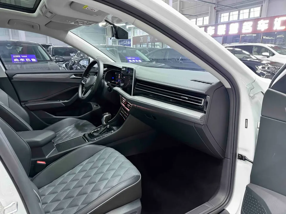 Volkswagen Sagitar 2023 Sagitar 280TSI DSG Beyond Edition Plus 2022 — миниатюра 4