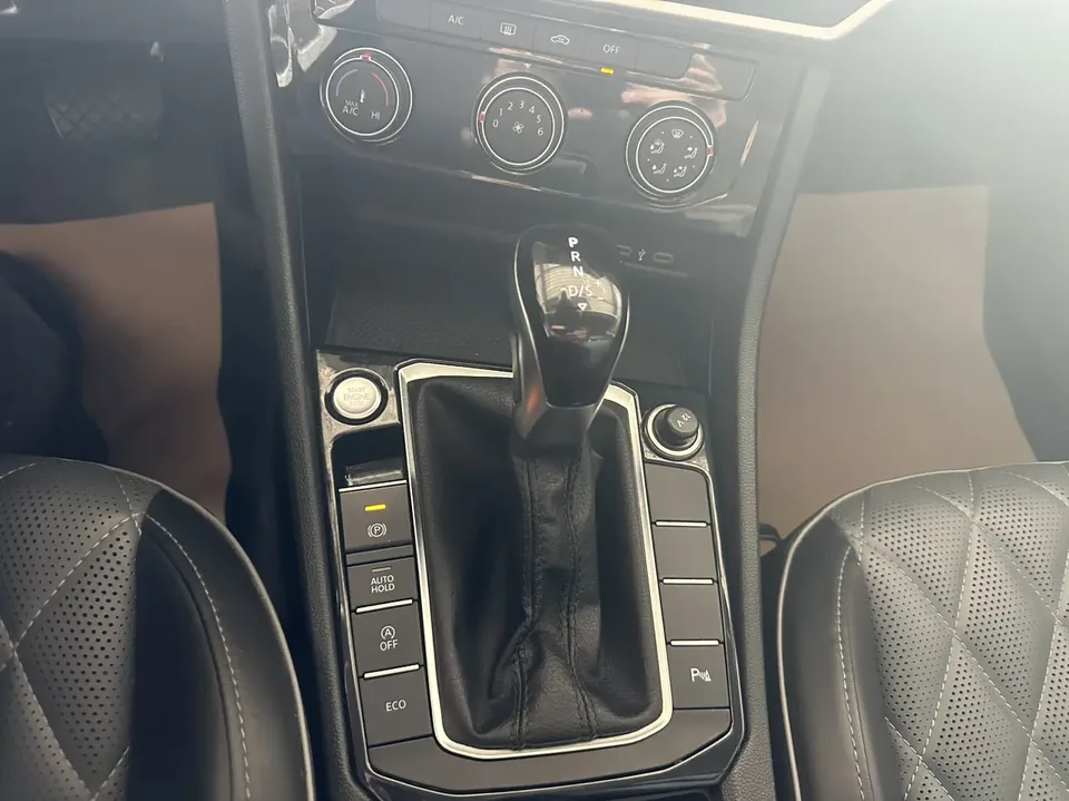 Volkswagen Sagitar 2023 Sagitar 300TSI DSG Beyond Edition 2023 — миниатюра 4