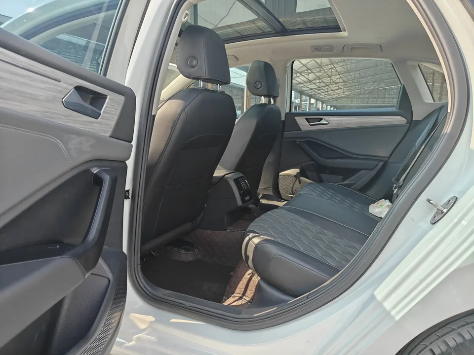 Volkswagen Sagitar 2023 Sagitar 200TSI DSG Beyond Edition 2023 — миниатюра 3