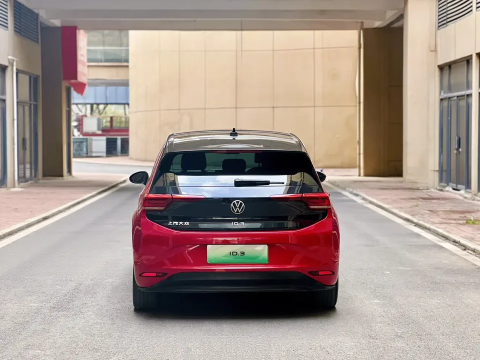 Volkswagen ID.3 pure version 2022 — миниатюра 2