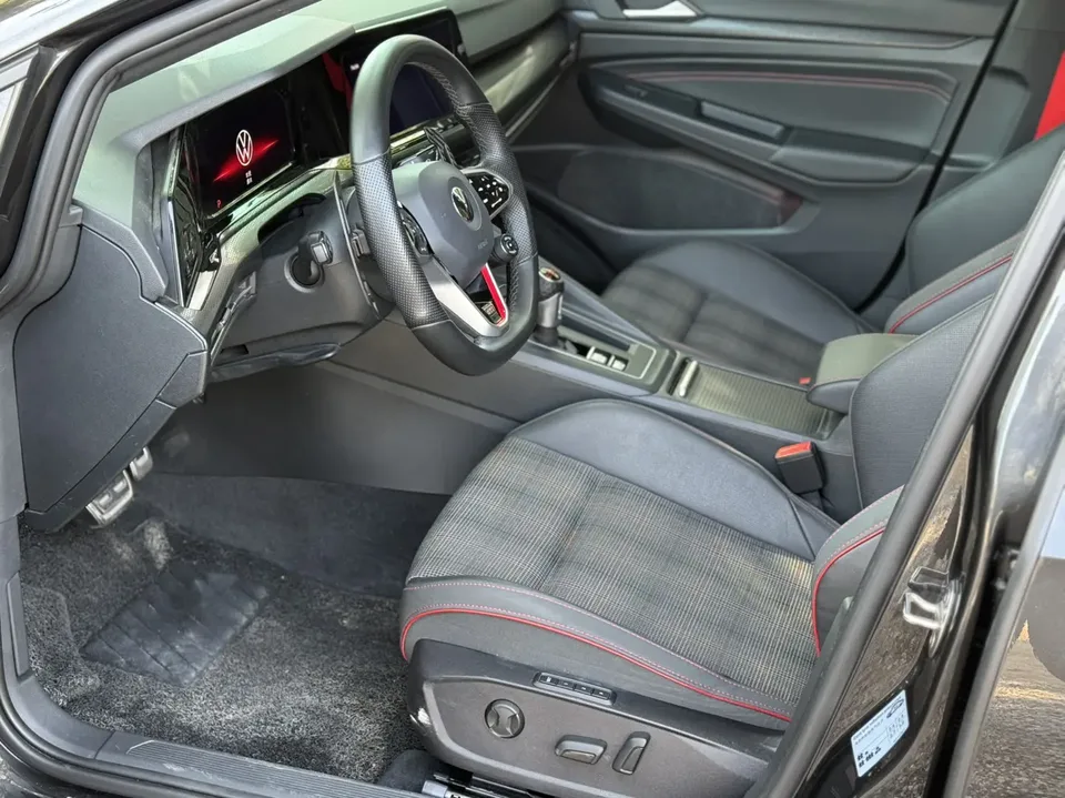 Volkswagen GOLF GTI 380TSI DSG GTI 2023 — миниатюра 4
