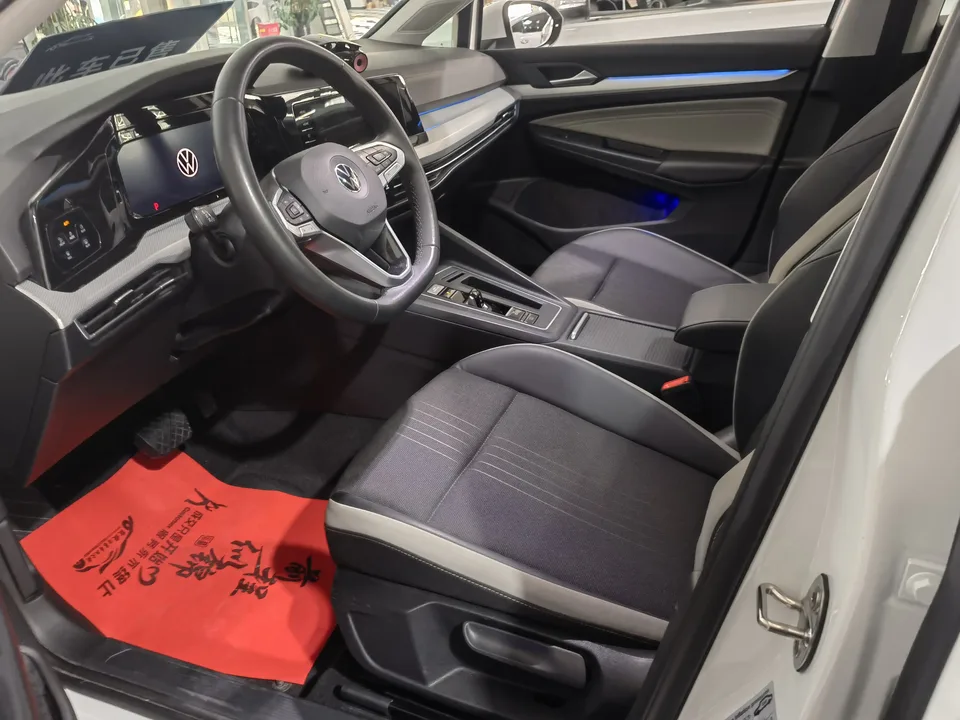 Volkswagen Golf 280TSI DSG Pro Enjoy Edition 2024 — миниатюра 5