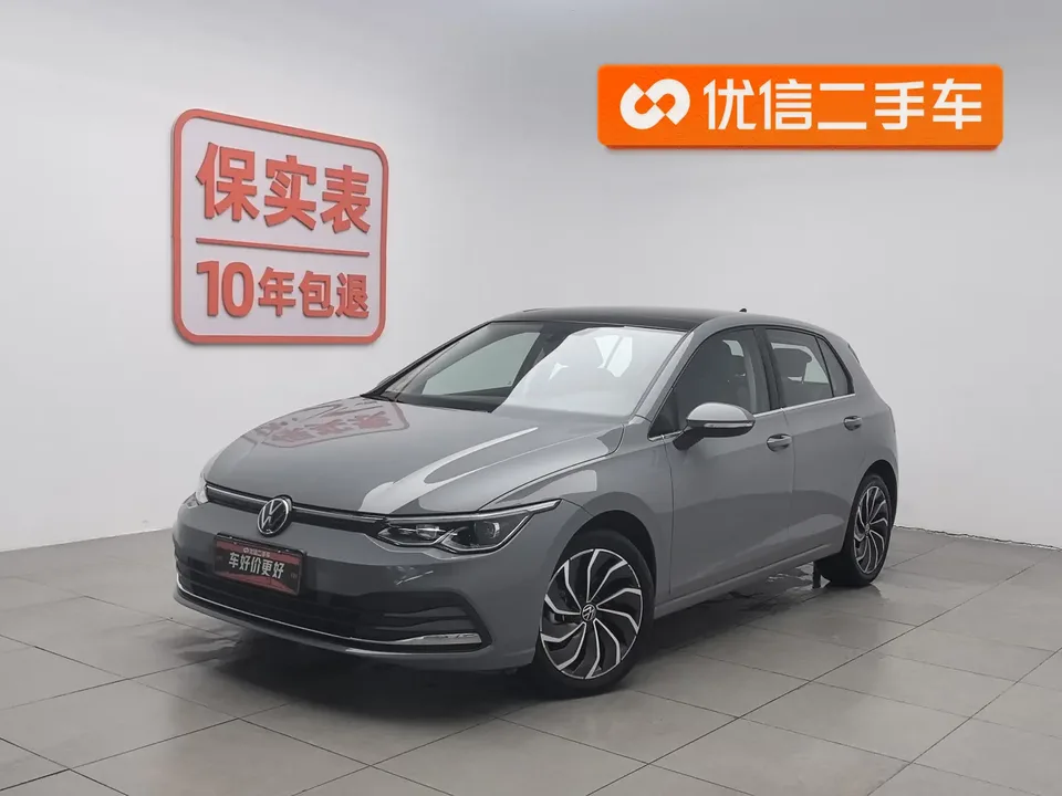 Volkswagen Golf facelift 280TSI DSG Pro 2023 — фото 1, купить с доставкой в Москву