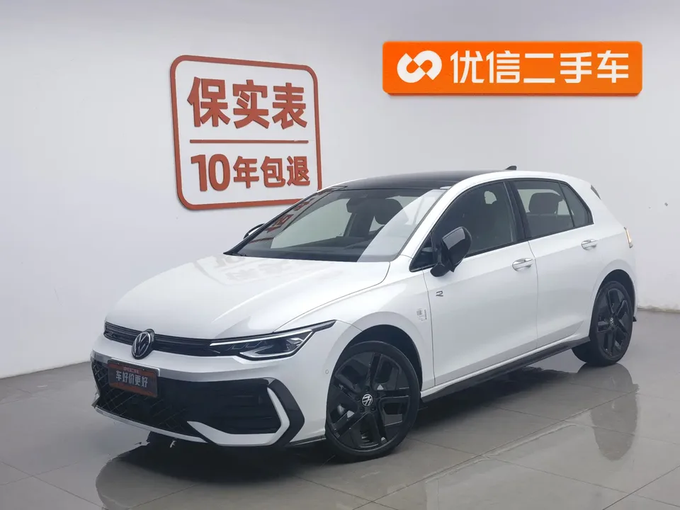 Volkswagen Golf 2025