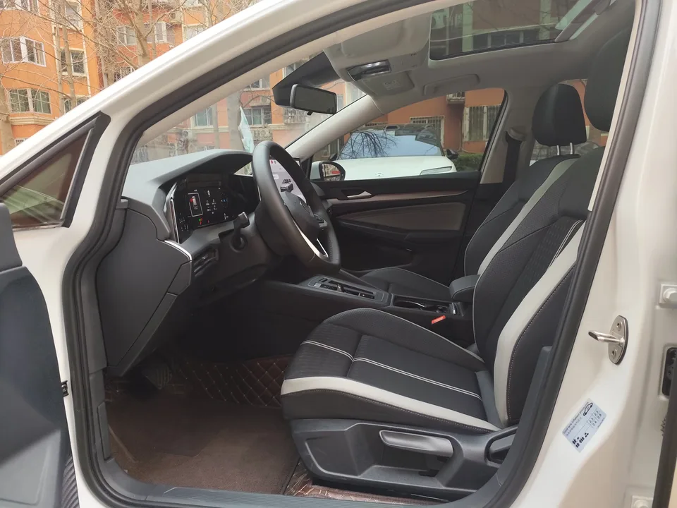 Volkswagen Golf Golf 2025 300TSI Pro 2025 — миниатюра 5