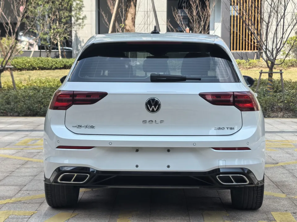 Volkswagen Golf golf 2023 280TSI DSG R-Line 2024 — thumbnail 2