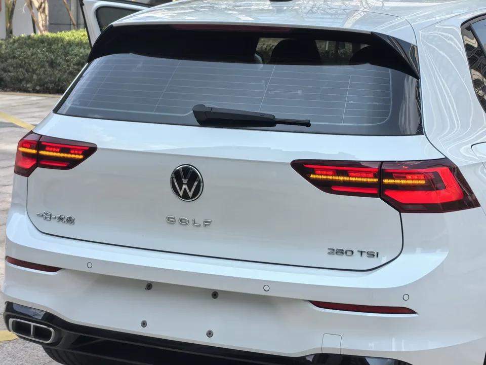 Volkswagen Golf golf 2023 280TSI DSG R-Line 2024 — thumbnail 3