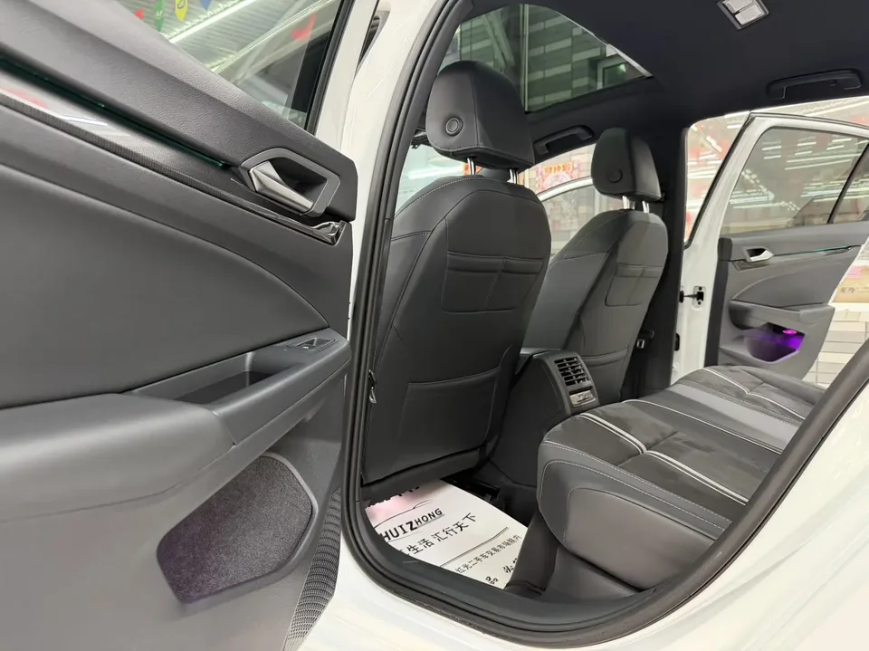 Volkswagen Golf Golf 2023 280TSI DSG R-Line 2023 — миниатюра 4