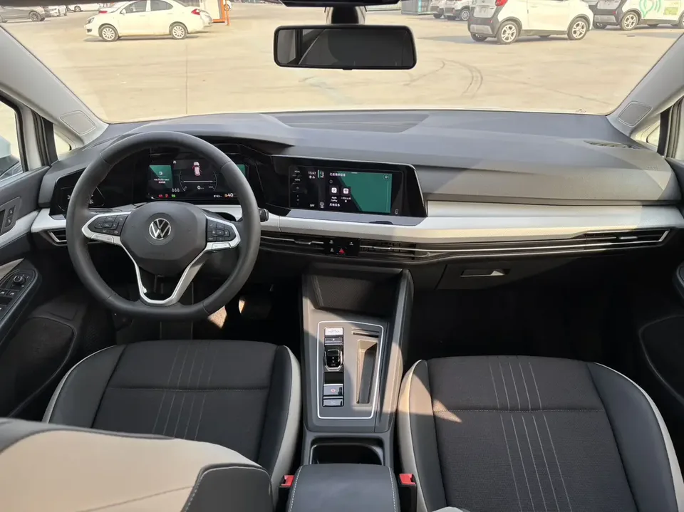 Volkswagen Golf facelift 280TSI DSG Pro 2023 — миниатюра 5