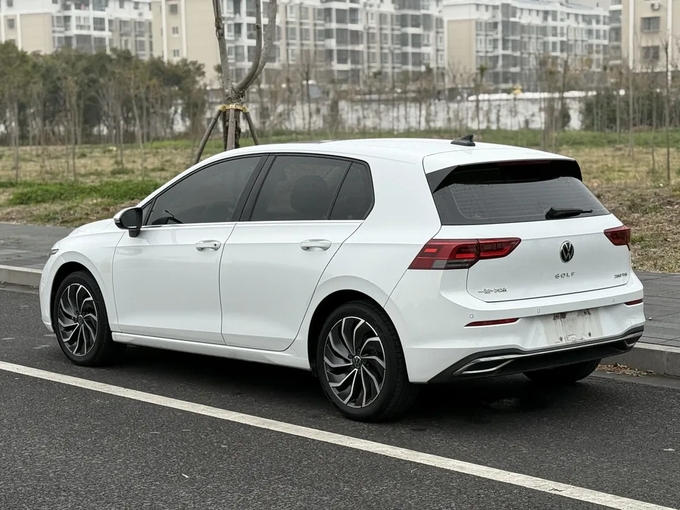 Volkswagen Golf golf 2021 280TSI DSG Pro First Edition 2022 — thumbnail 4