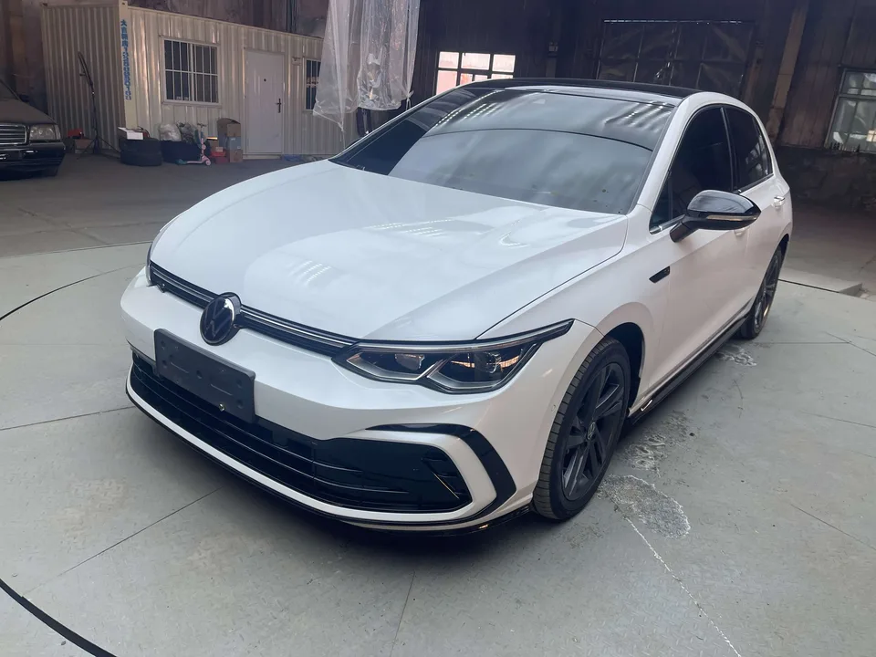 Volkswagen Golf Golf 2021 280TSI DSG R-Line 2022 — фото 1, купить с доставкой в Москву