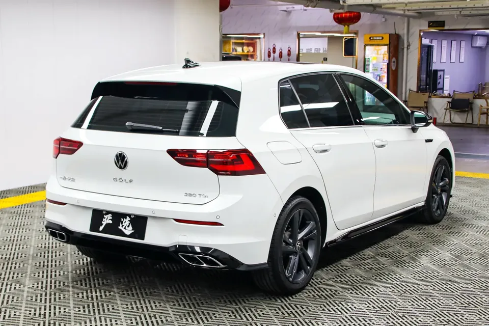 Volkswagen Golf Golf 2023 facelift 280TSI DSG R-Line Lite 2023 — thumbnail 2