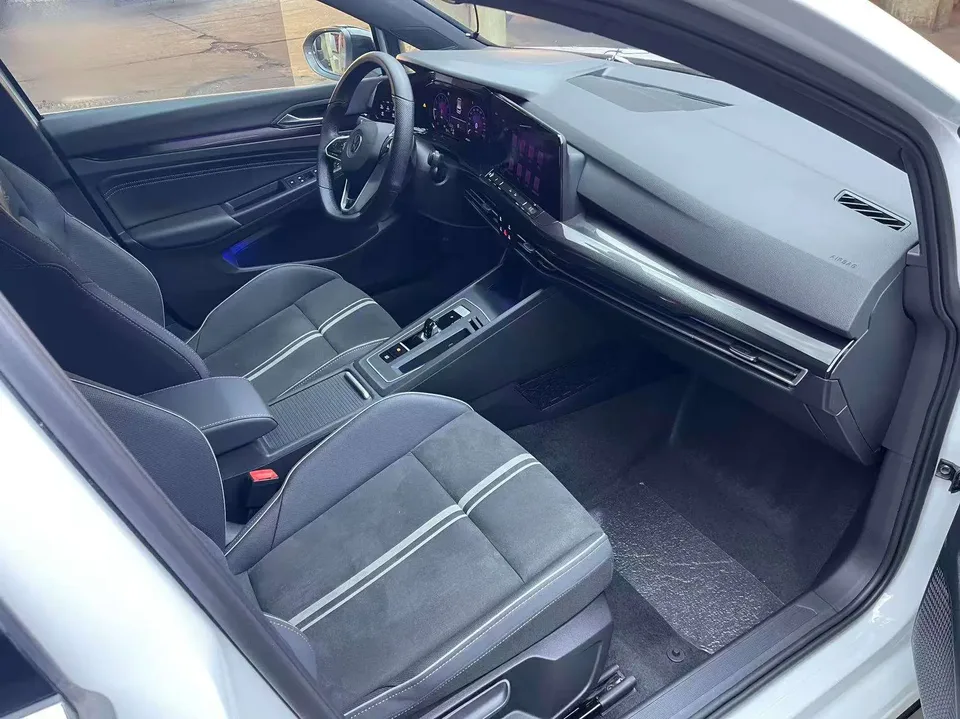 Volkswagen Golf Golf 2023 280TSI DSG R-Line Lite 2023 — миниатюра 5