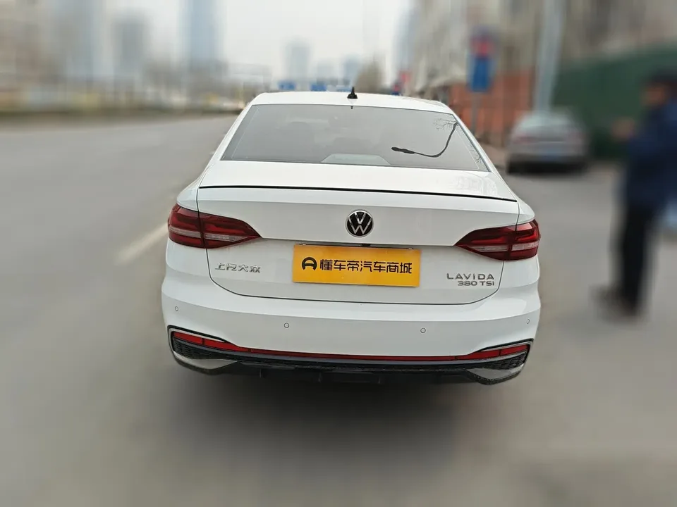 Volkswagen Lavida Lavida 2024 300TSI DSG Starry Sky Leading Edition 2024 — миниатюра 5