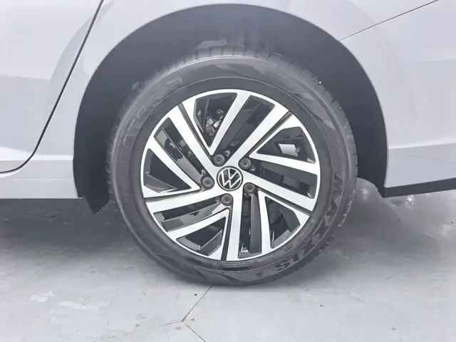Volkswagen Lavida 300TSI DSG Starry Sky Edition 2023 — миниатюра 3