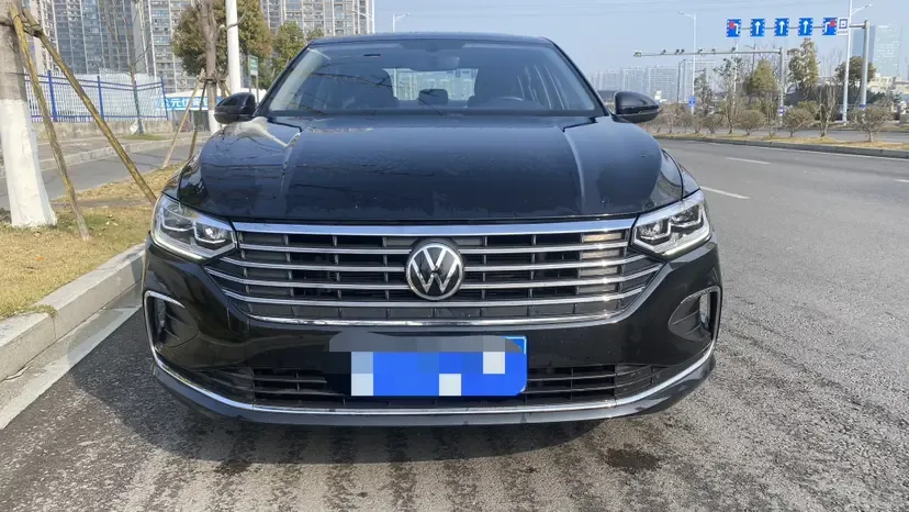 Volkswagen Lavida Lavida 2023 1.5L Automatic Deyi Edition 2023 — фото 1, купить с доставкой в Москву