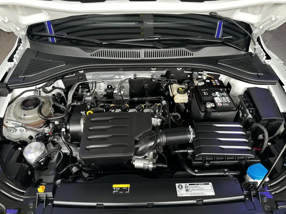 Volkswagen Lavida Lavida 2024 1.5L automatic Deyi version 2024 — миниатюра 4