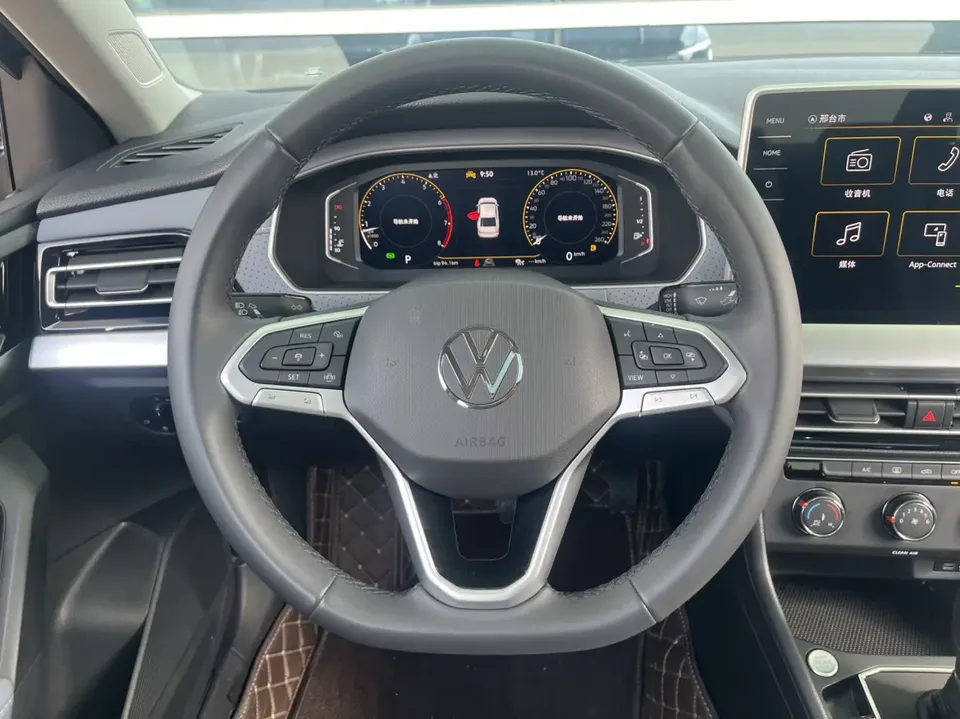Volkswagen Lavida Lavida 2024 1.5L Automatic 5 Million Edition 2024 — миниатюра 4