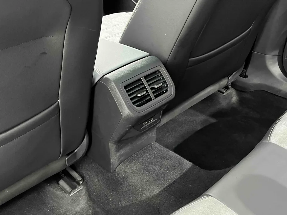 Volkswagen Lavida Lavida 2023 1.5L Automatic Fully Edition 2022 — thumbnail 3