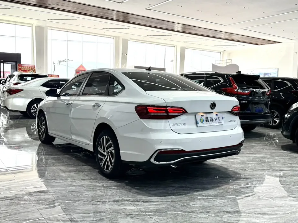 Volkswagen Lavida Lavida 2024 300TSI DSG Manyi Edition 2025 — миниатюра 2