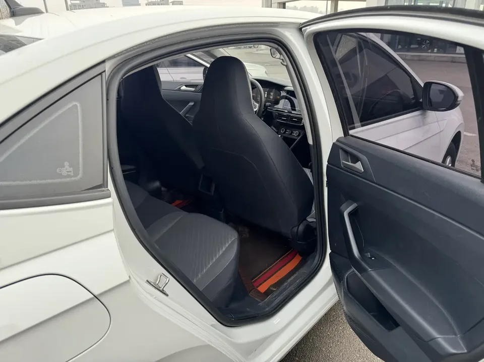 Volkswagen Lavida Lavida 2023 Lavida 2023 cutting-edge 1.5L automatic outstanding new version 2024 — thumbnail 3