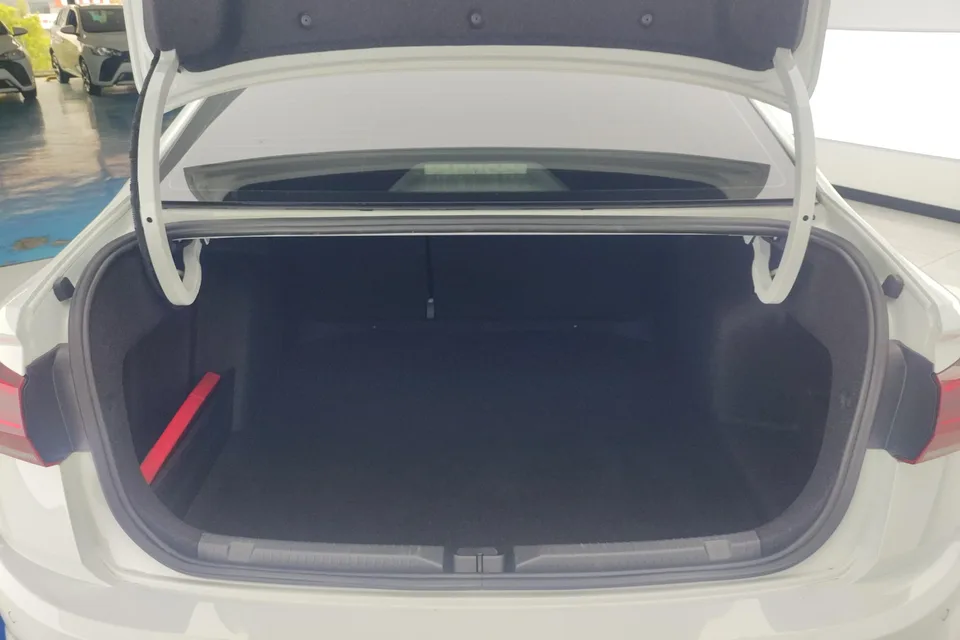 Volkswagen Bora Bora 2021 280TSI DSG Elite Intelligent Edition 2022 — миниатюра 5