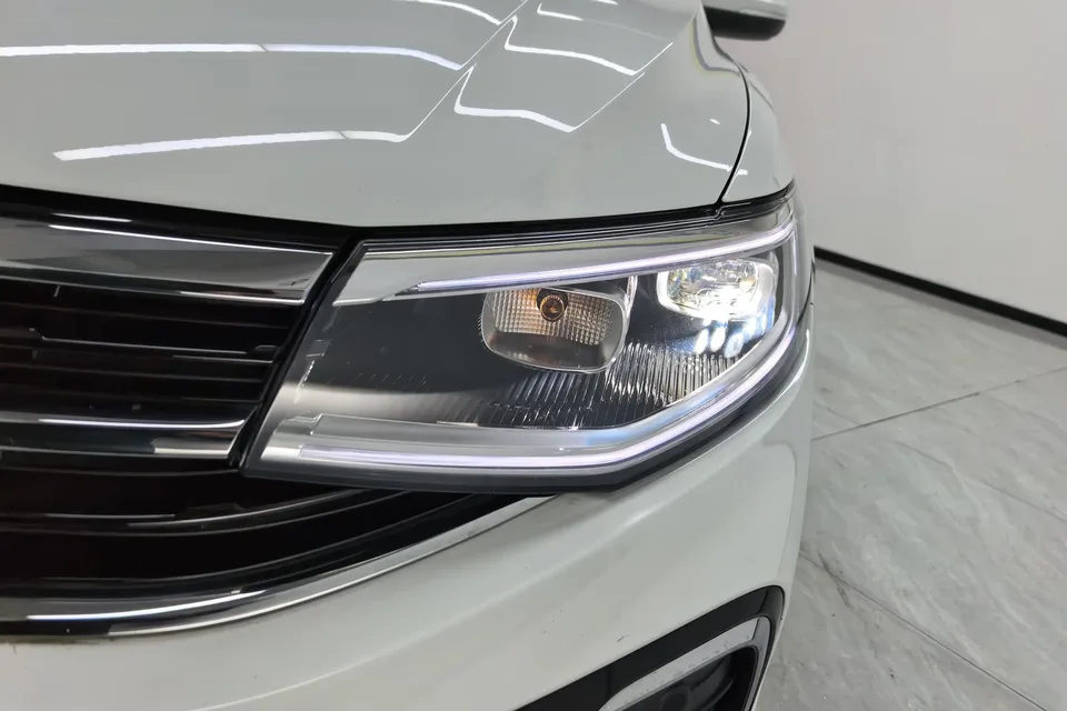 Volkswagen Bora Bora 2023 200TSI DSG Joy Edition 2023 — миниатюра 2