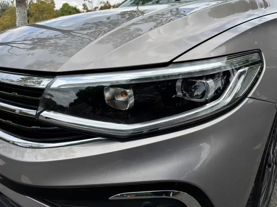 Volkswagen Bora 300TSI DSG Premium Edition 2024 — миниатюра 3