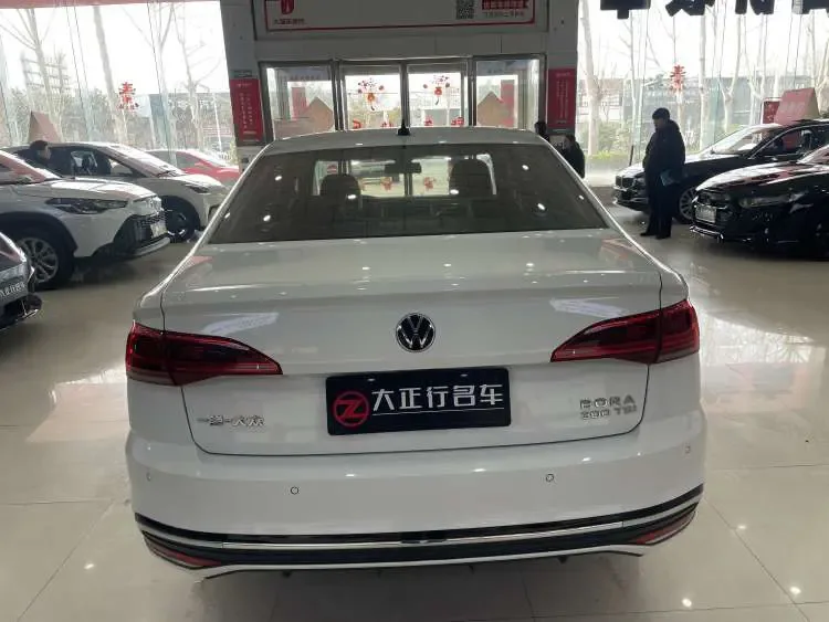 Volkswagen Bora 300TSI DSG Premium Edition 2023 — миниатюра 2
