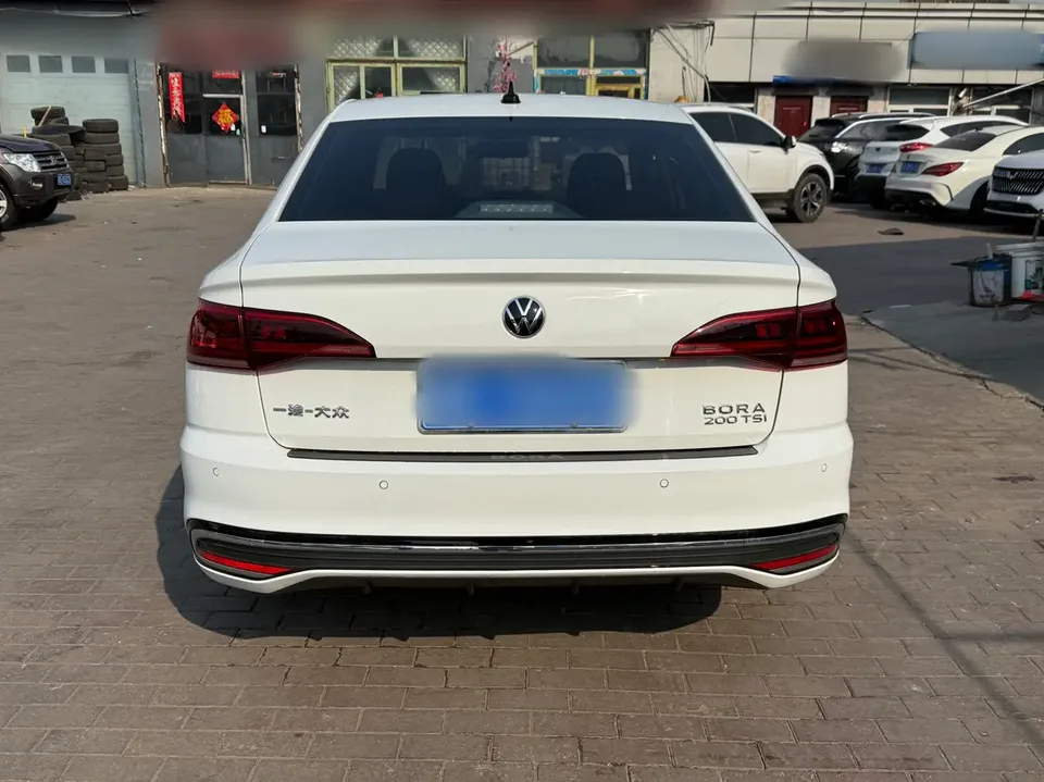 Volkswagen Bora Bora 2023 200TSI DSG Joy Travel PRO Edition 2023 — миниатюра 2