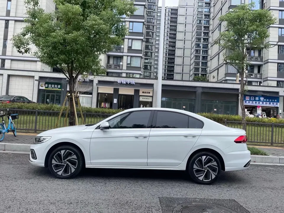 Volkswagen Bora Bora 2024 200TSI DSG Joy Edition 2025 — thumbnail 4