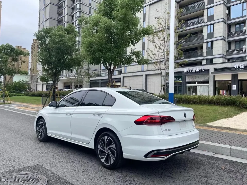 Volkswagen Bora Bora 2024 200TSI DSG Joy Edition 2025 — thumbnail 5