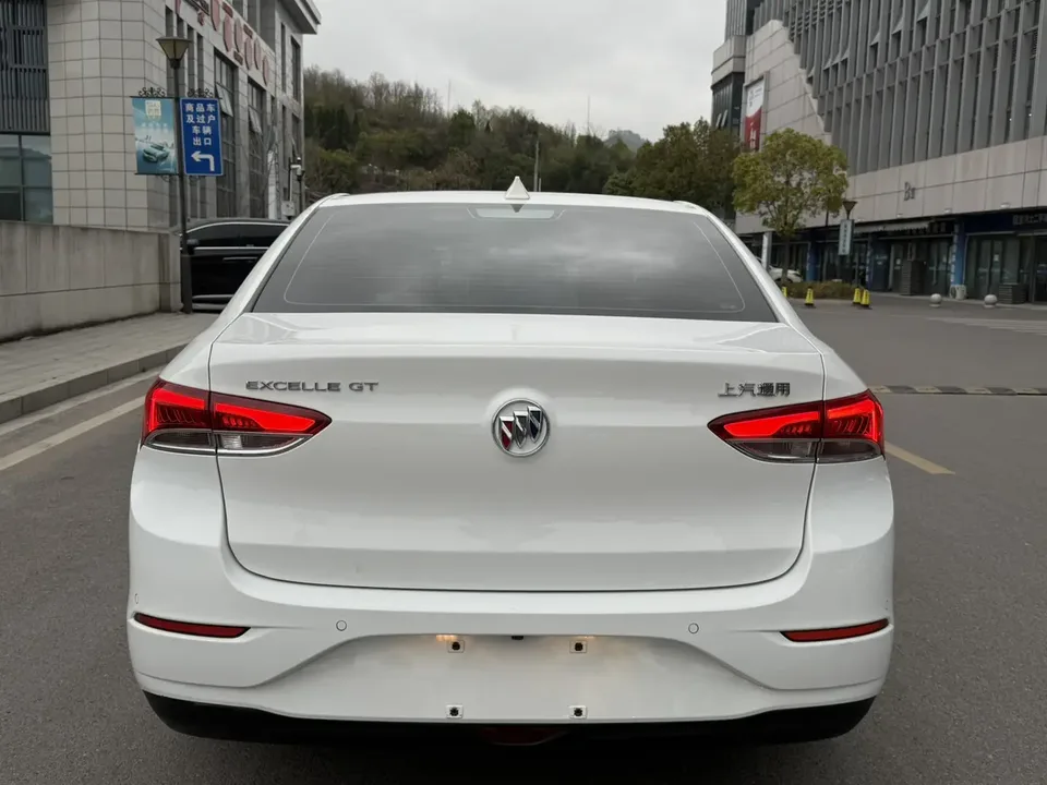 Buick Yinglang Yinglang 2021 Yinglang 2021 facelift model 1.5L automatic elite type 2022 — thumbnail 2