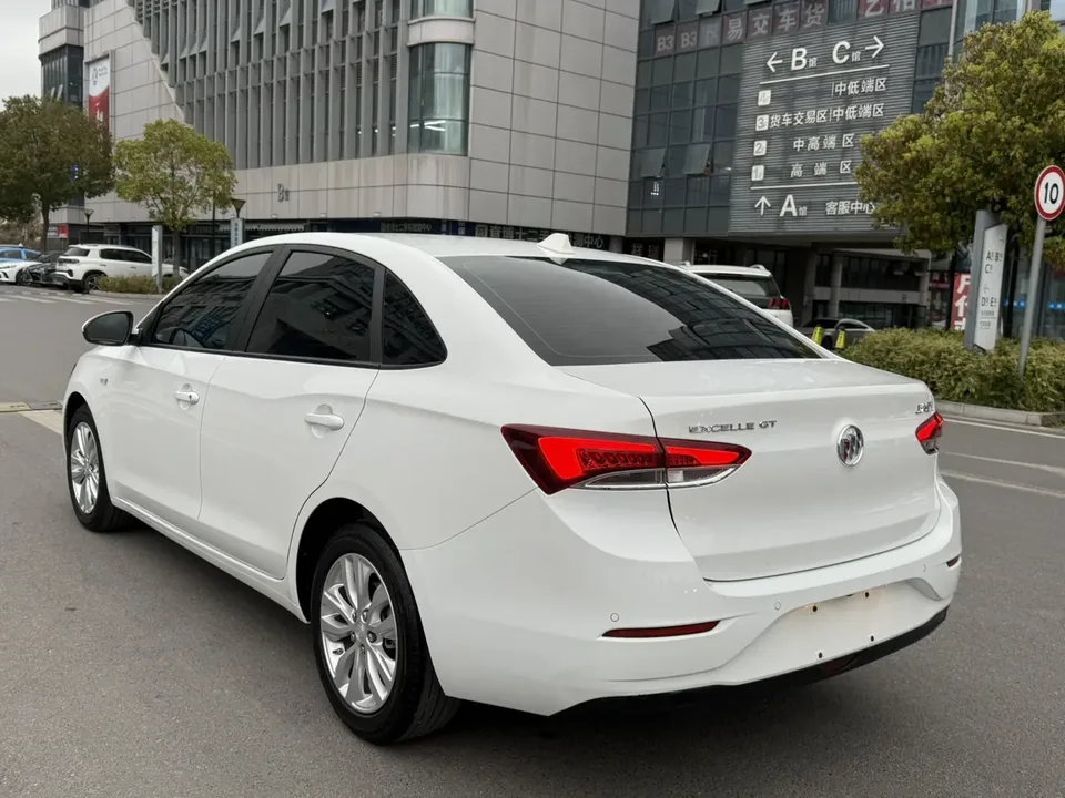 Buick Yinglang Yinglang 2021 Yinglang 2021 facelift model 1.5L automatic elite type 2022 — thumbnail 4