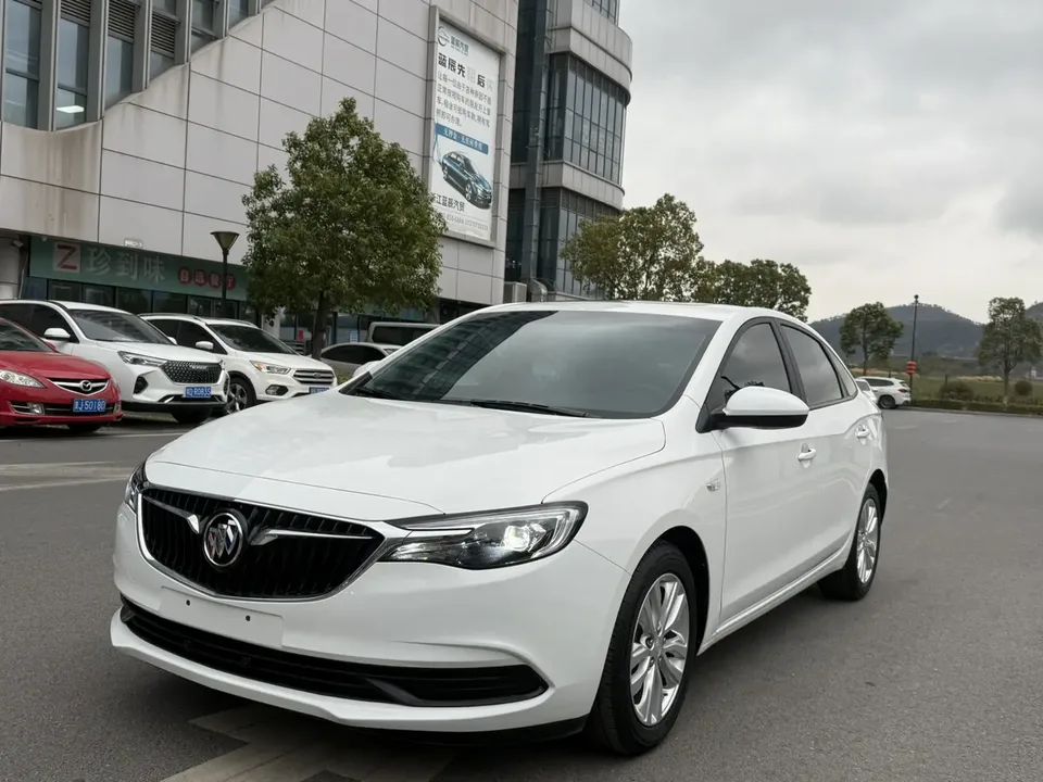 Buick Yinglang Yinglang 2021 Yinglang 2021 facelift model 1.5L automatic elite type 2022 — photo 1, buy with delivery to Moscow
