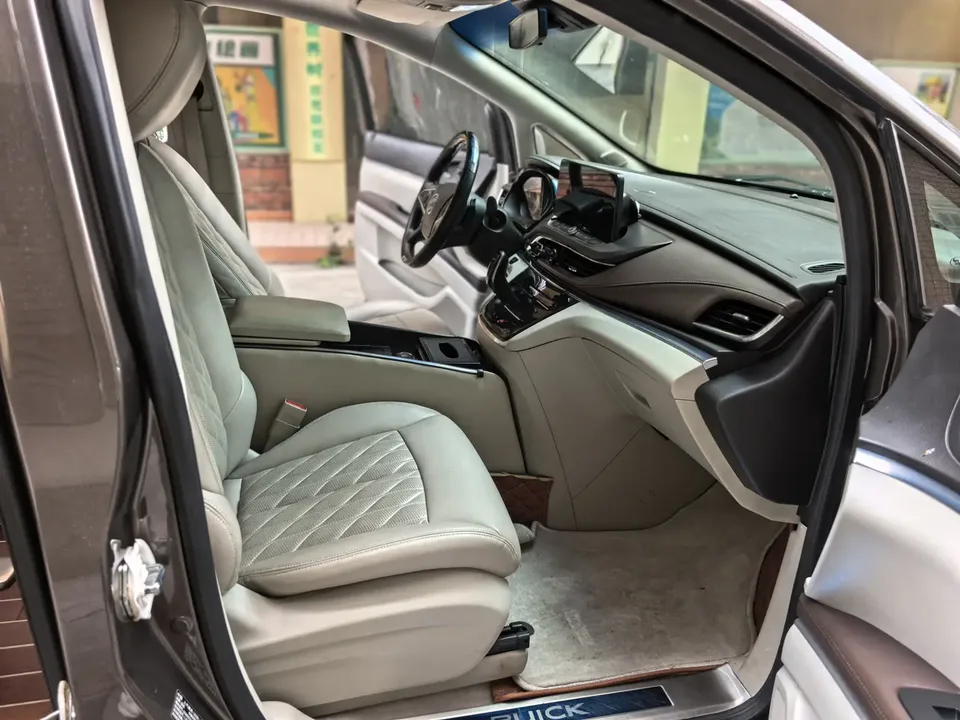 Buick GL8 Buick GL8 2022 Land Business Class 652T Comfort Edition 2022 — миниатюра 5