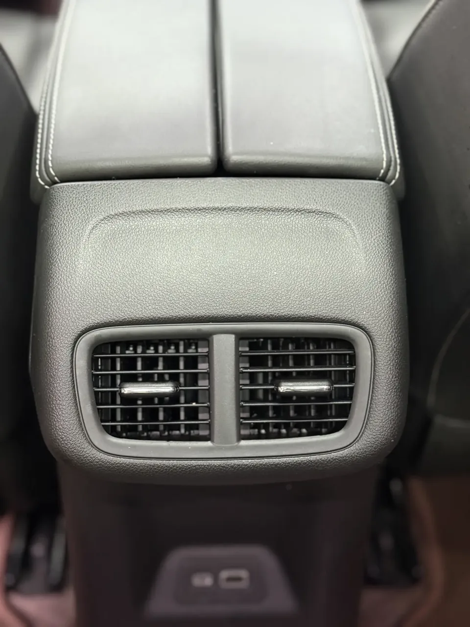 Buick Envision Envision 2022 Envision Plus 652T five-seat luxury model 2023 — миниатюра 4