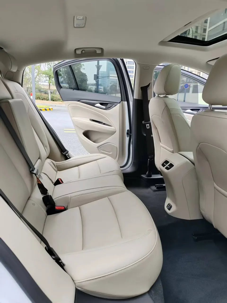 Buick Majesty 552T Smart Edition 2022 — миниатюра 3