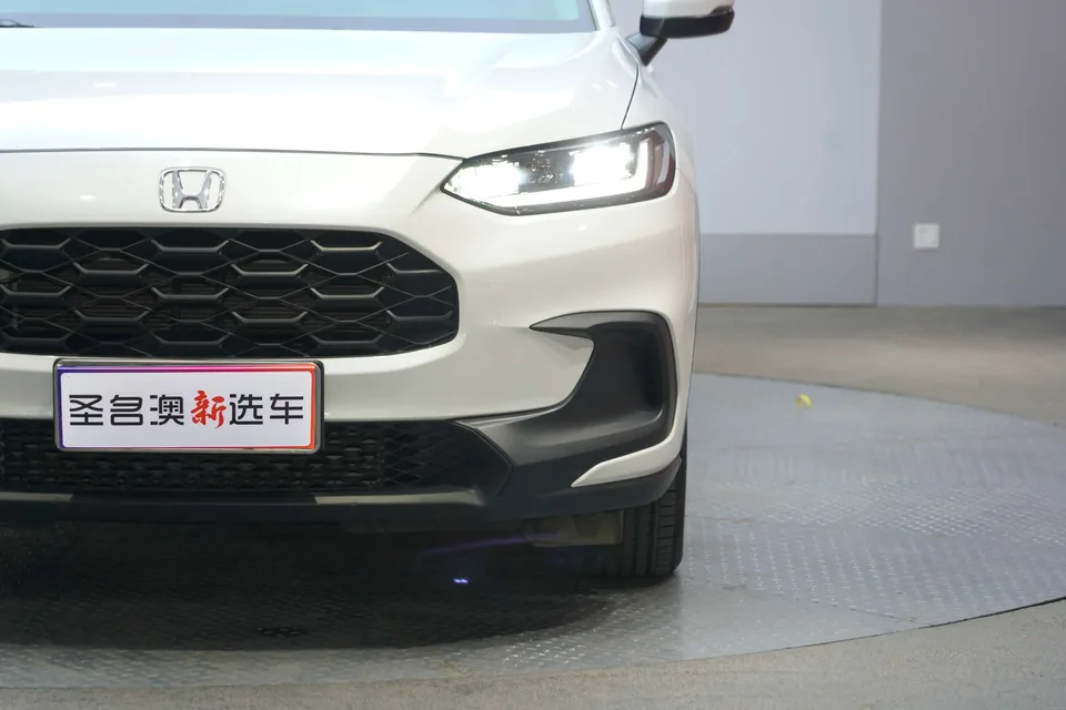 Honda ZR-V ZR-V Zhizai 2023 1.5T CVT Technology Edition 2024 — миниатюра 2