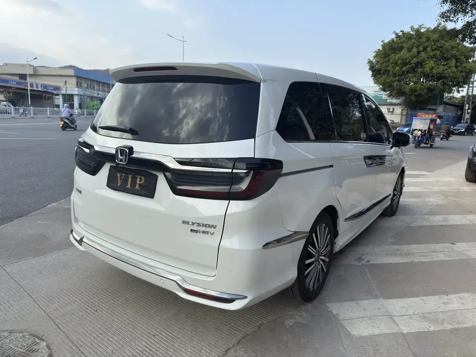 Honda Elysion Alison 2022 Alison 2022 2.0L hybrid luxury version 2022 — thumbnail 4