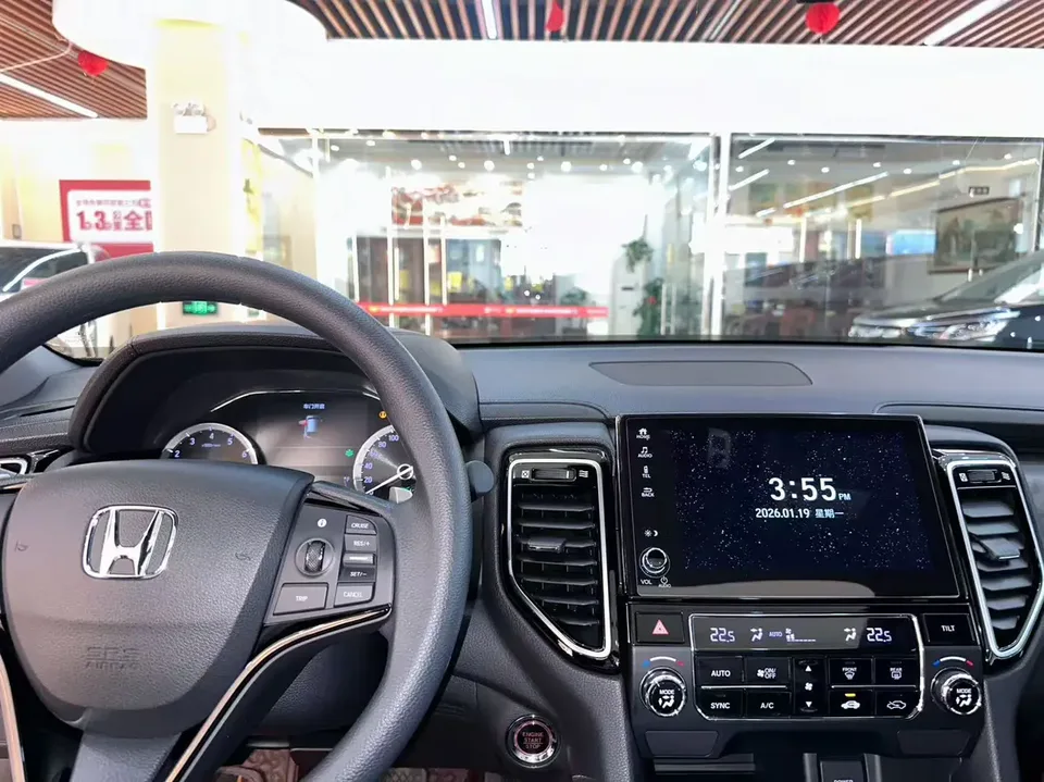 Honda UR-V 240TURBO 2WD Joy Edition 2023 — миниатюра 3