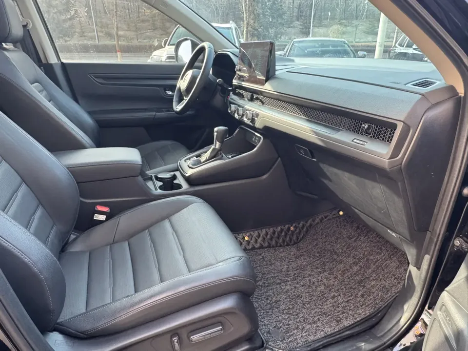 Honda CR-V Honda CR-V 2024 240TURBO CVT 2WD 5-seater version 2024 — миниатюра 2
