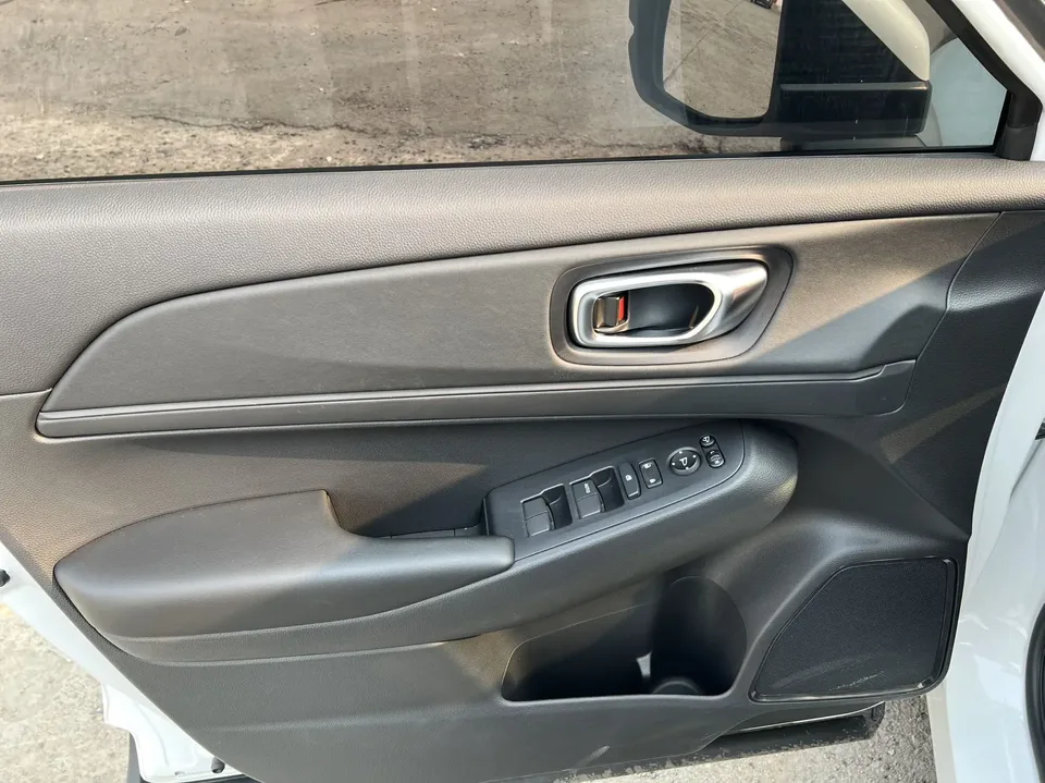 Honda WR-V HondaXR-V 1.5L CVT Hot Edition 2023 — thumbnail 3