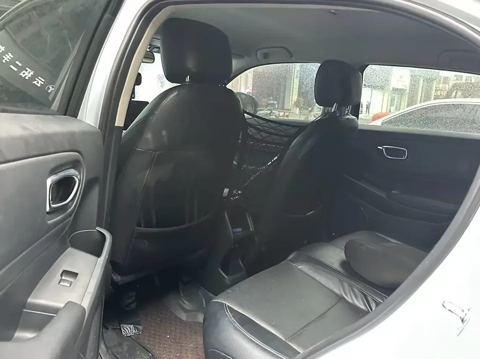 Honda VEZEL Binzhi 2023 1.5L CVT Elite Edition 2023 — миниатюра 3