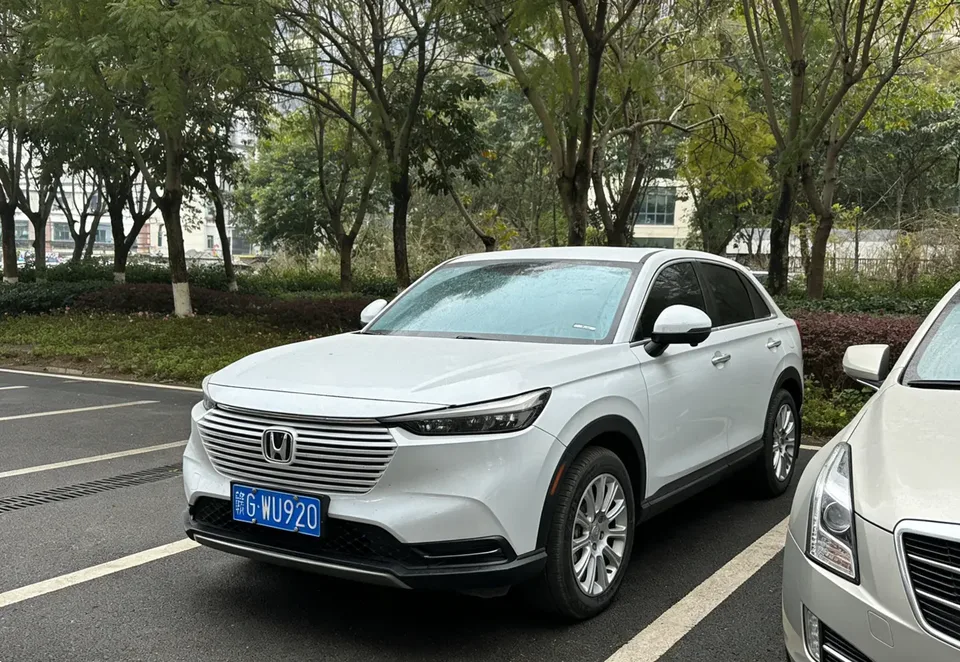 Honda VEZEL Binzhi 2023 1.5L CVT Elite Edition 2023 — фото 1, купить с доставкой в Москву