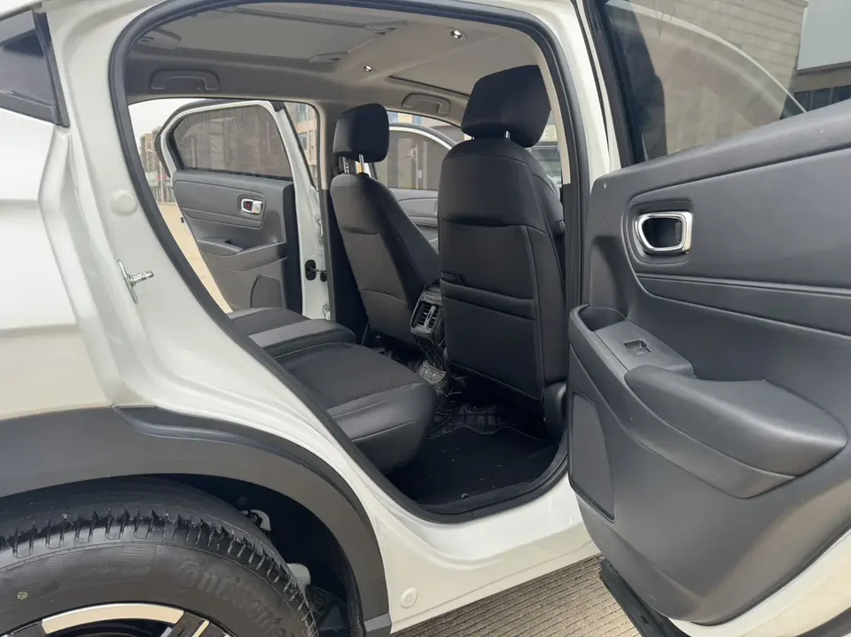 Honda VEZEL 1.5L CVT technology version 2023 — миниатюра 4